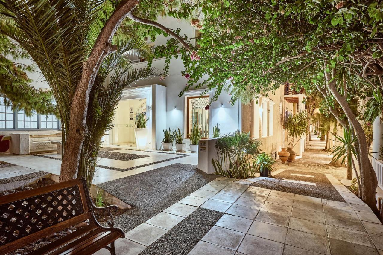 פריסה Meltemi Village Hotel מראה חיצוני תמונה