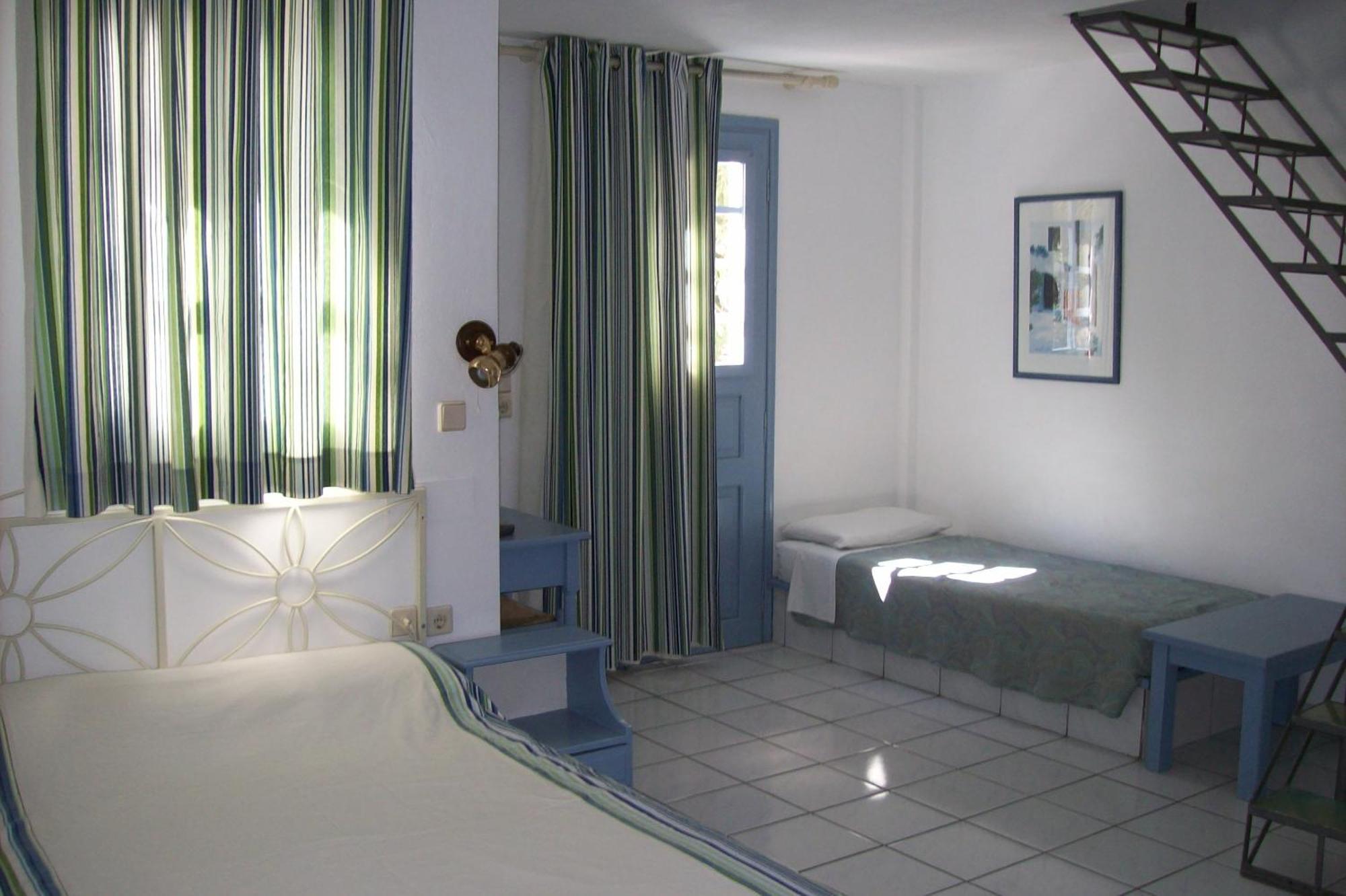 פריסה Meltemi Village Hotel מראה חיצוני תמונה